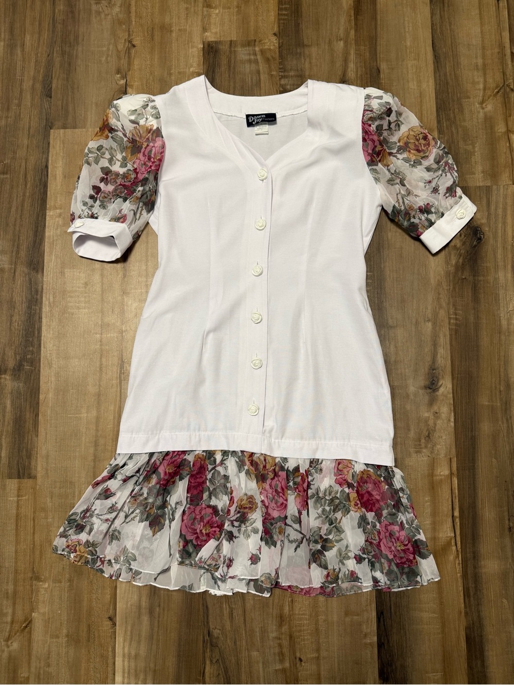 80’s White Midi Dress with Floral Puff Sleeves and Hem